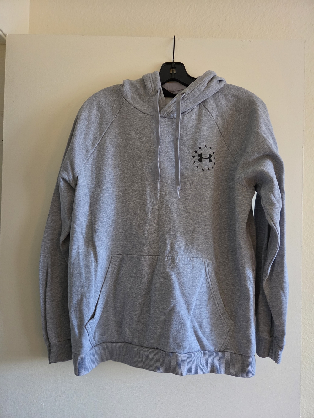 Under Armour Men's Gray Pullover Hoodie Sweatshirt